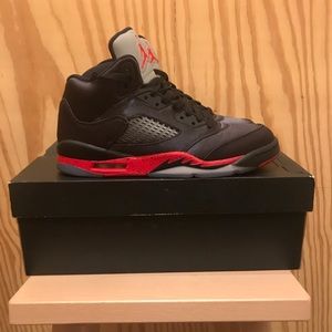 Air Jordan 5 Retro GS  ‘satin’